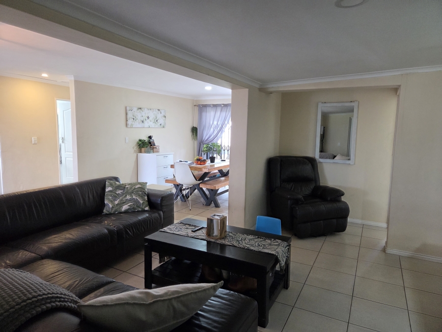 3 Bedroom Property for Sale in Windsor Park Western Cape